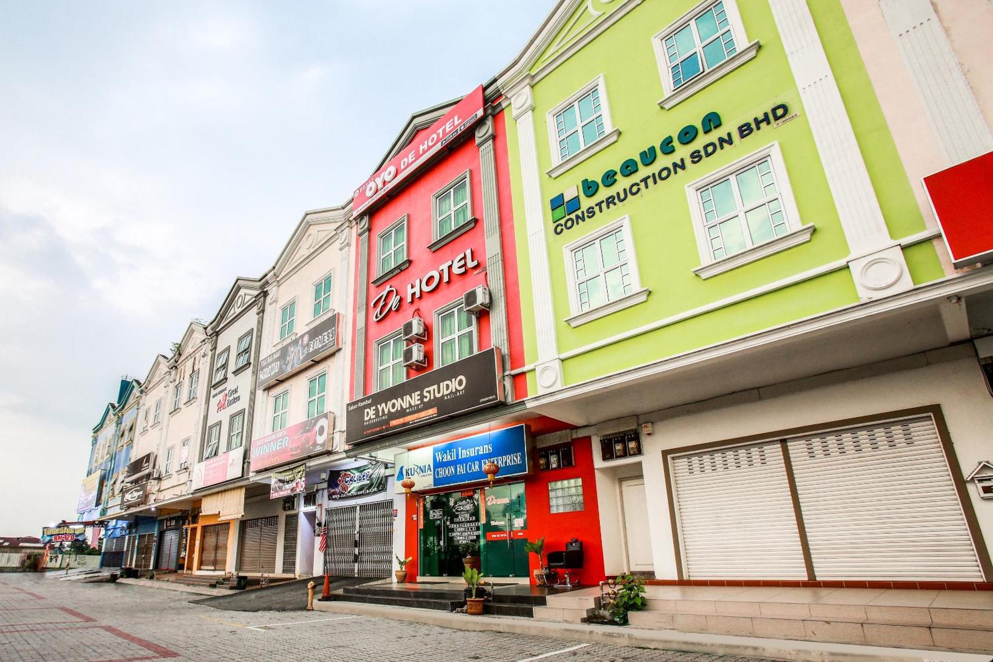 Oyo 89332 De Hotel Teluk Intan Exteriér fotografie