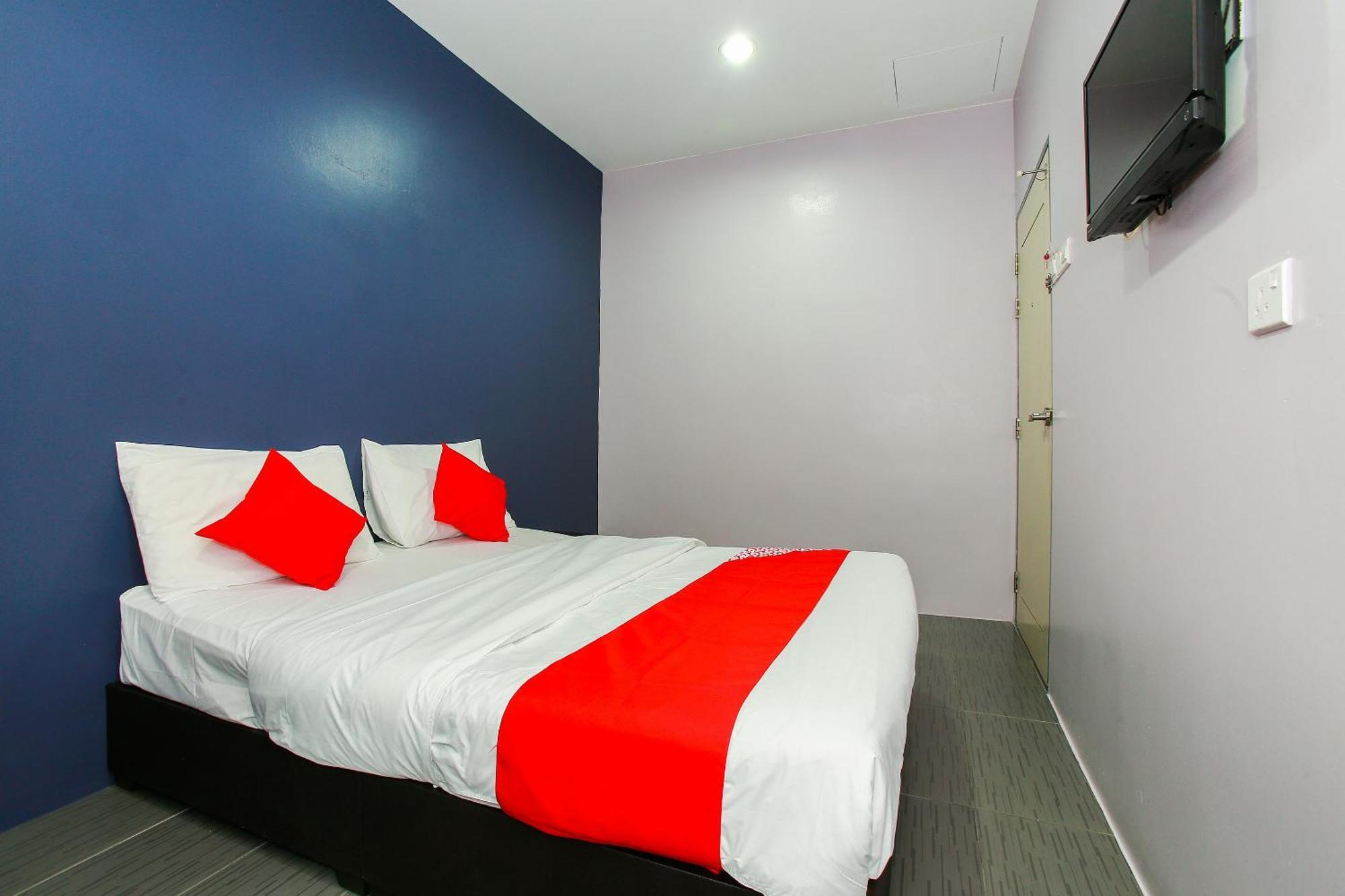 Oyo 89332 De Hotel Teluk Intan Exteriér fotografie