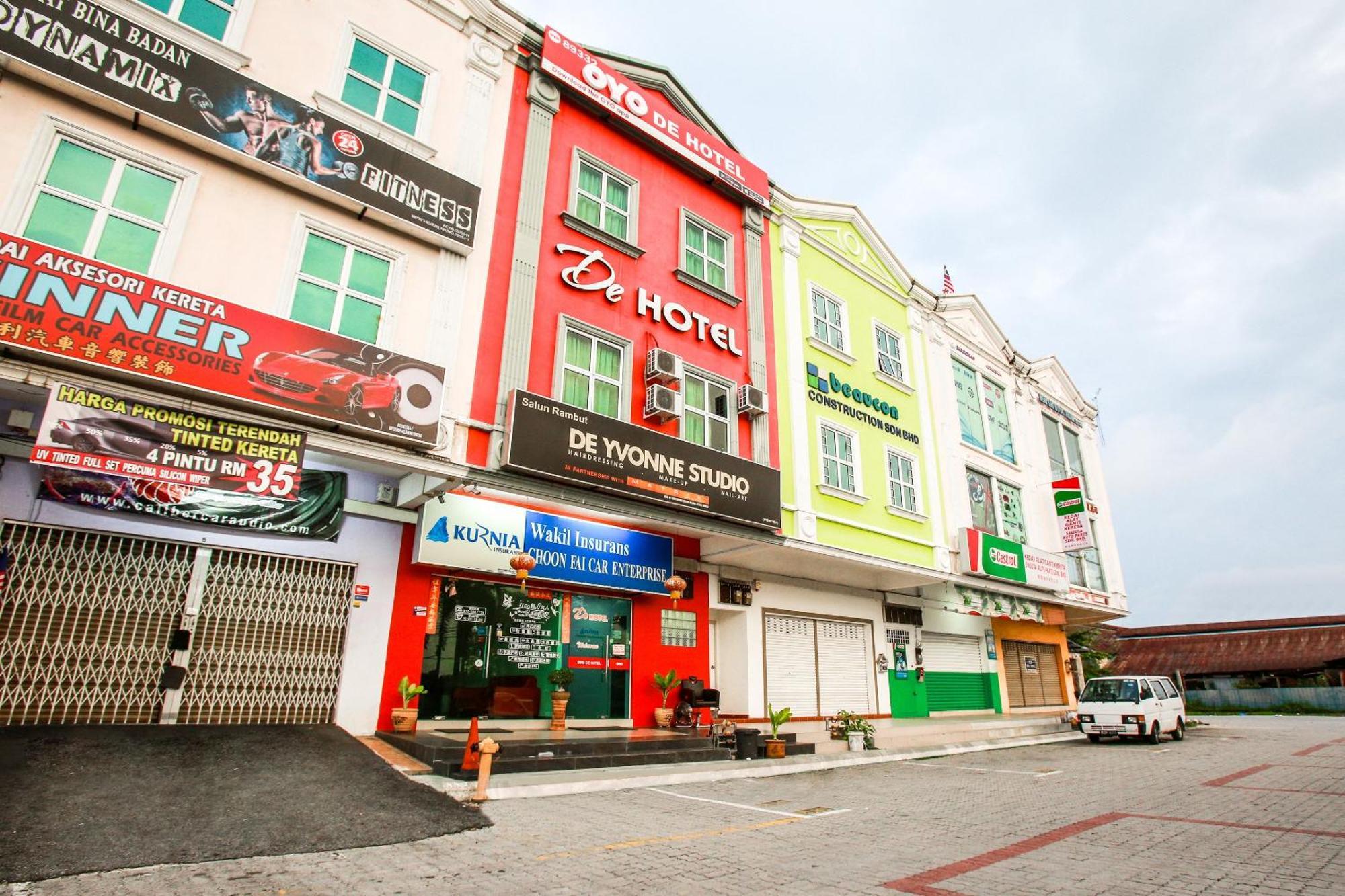 Oyo 89332 De Hotel Teluk Intan Exteriér fotografie