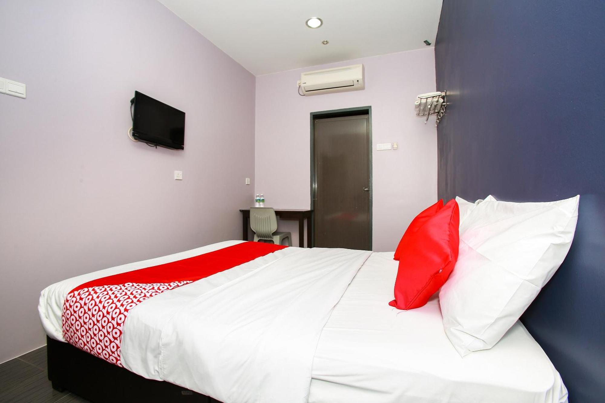 Oyo 89332 De Hotel Teluk Intan Exteriér fotografie