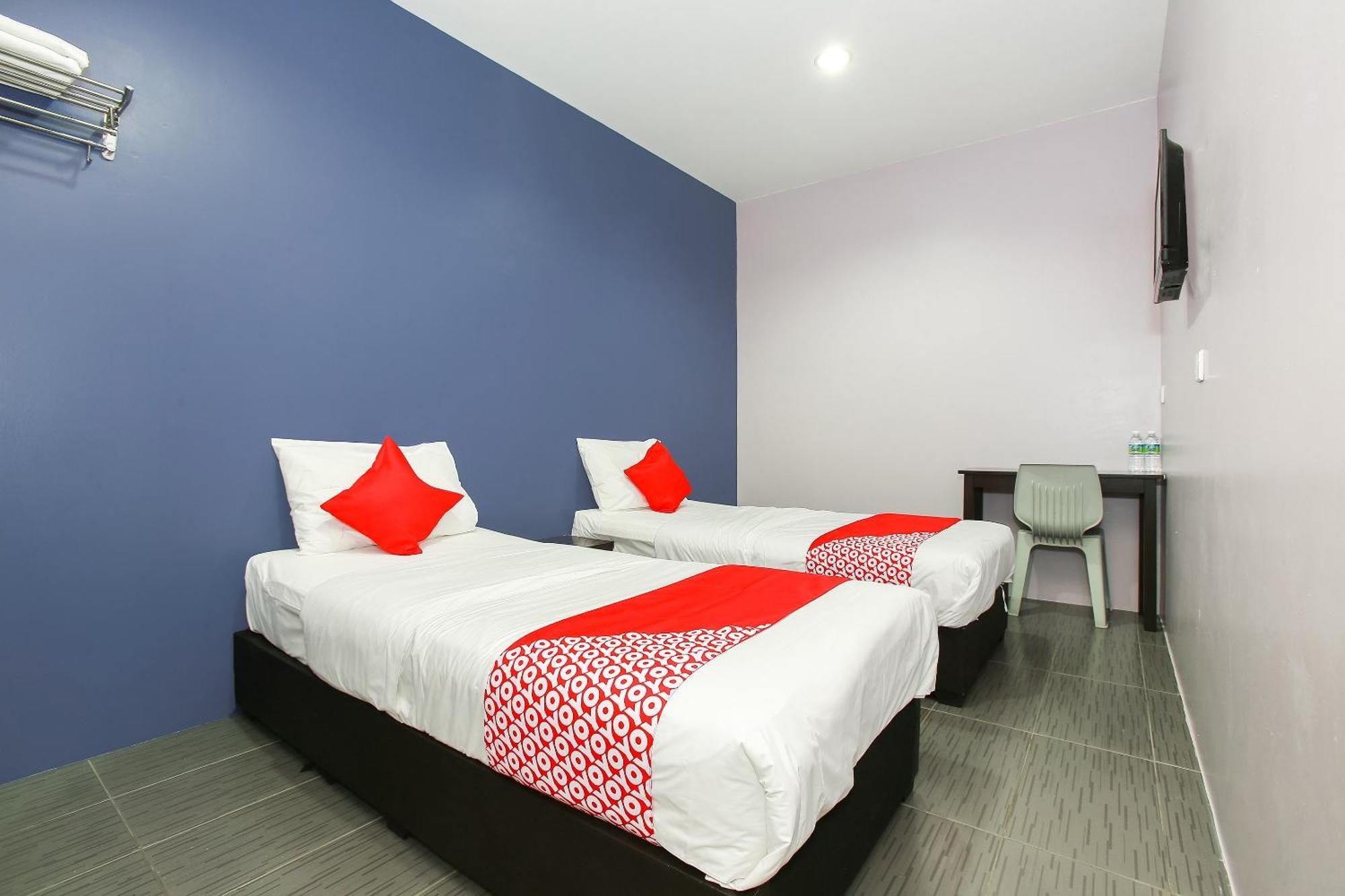Oyo 89332 De Hotel Teluk Intan Exteriér fotografie